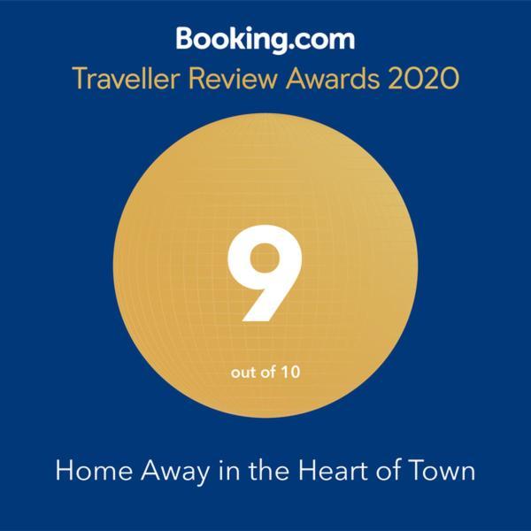 Home Away In The Heart Of Town Τορρεμολίνος Εξωτερικό φωτογραφία