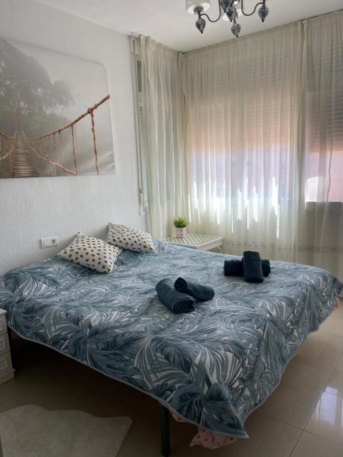 Home Away In The Heart Of Town Τορρεμολίνος Εξωτερικό φωτογραφία