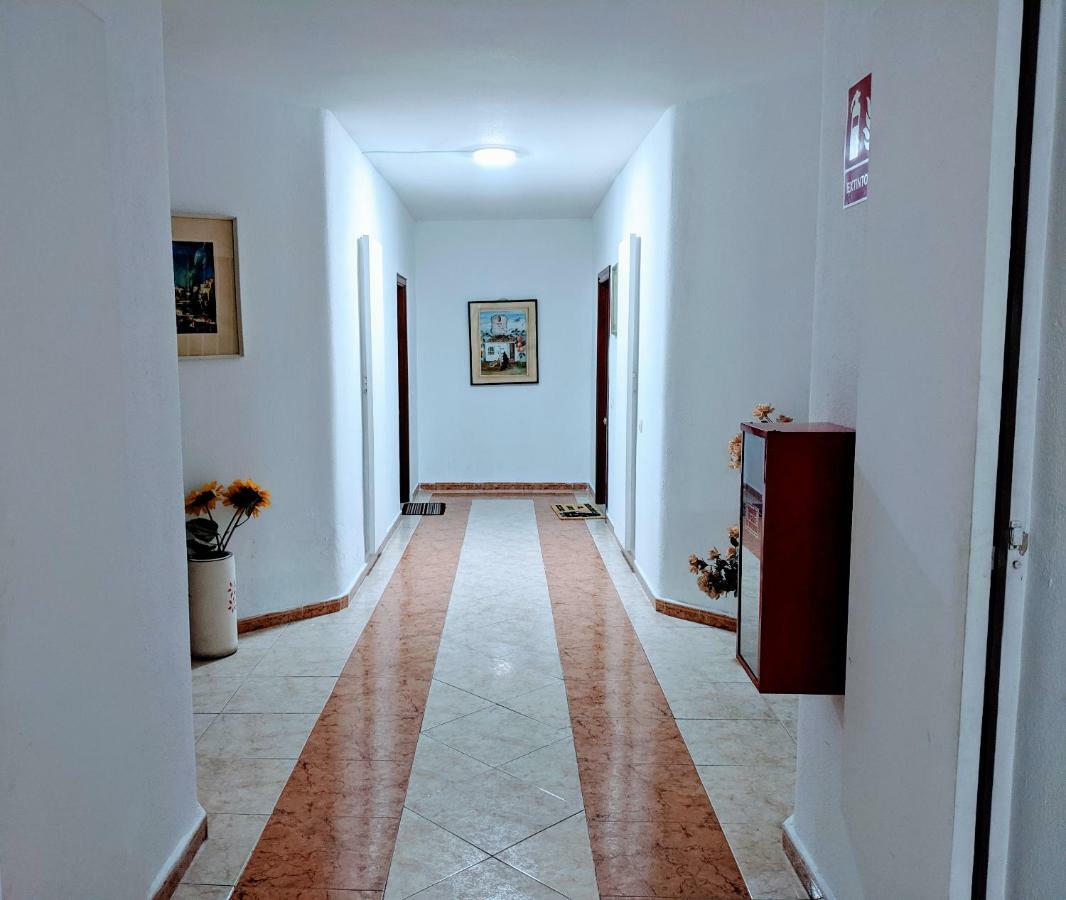 Home Away In The Heart Of Town Τορρεμολίνος Εξωτερικό φωτογραφία