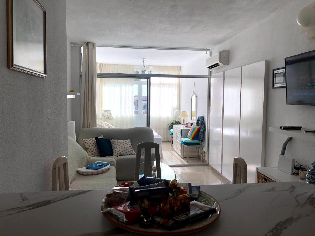 Home Away In The Heart Of Town Τορρεμολίνος Εξωτερικό φωτογραφία
