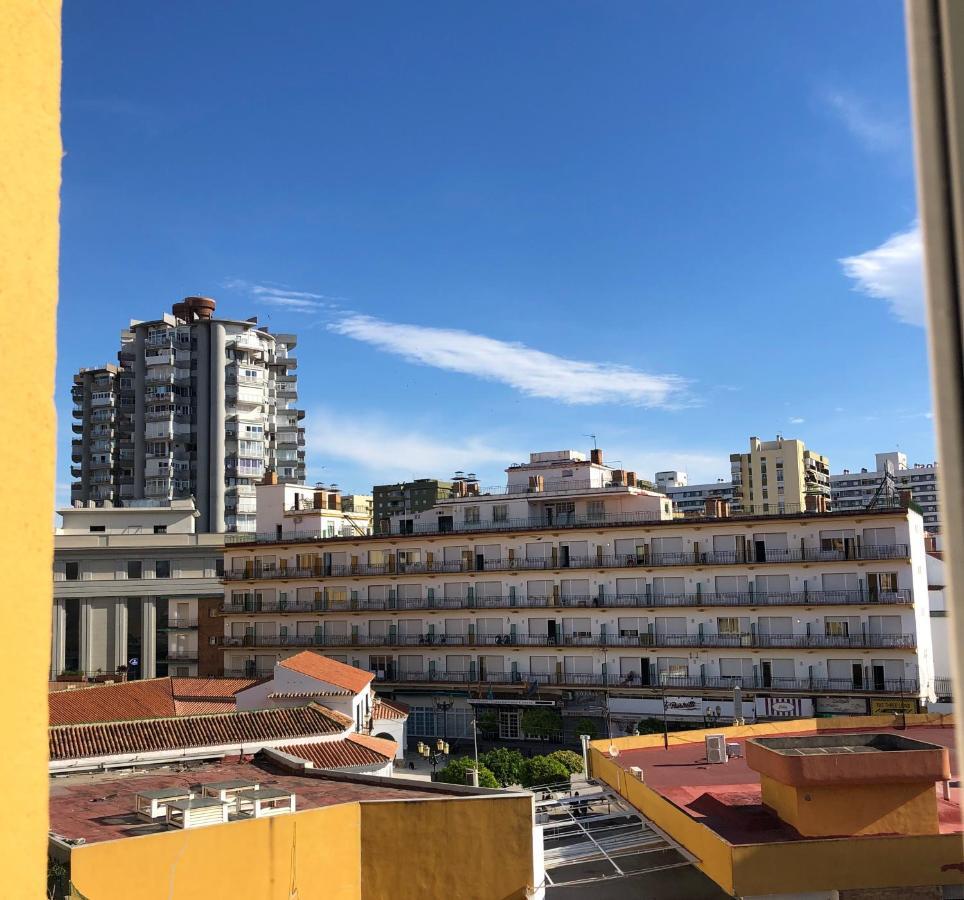 Home Away In The Heart Of Town Τορρεμολίνος Εξωτερικό φωτογραφία